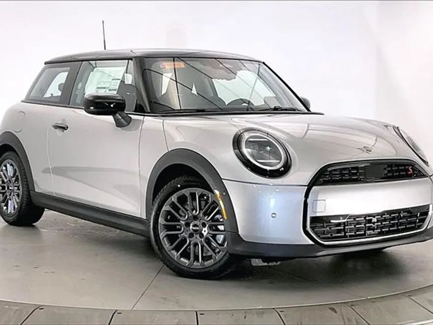 2025 Mini Cooper Hardtop 2 Door Signature photo 1