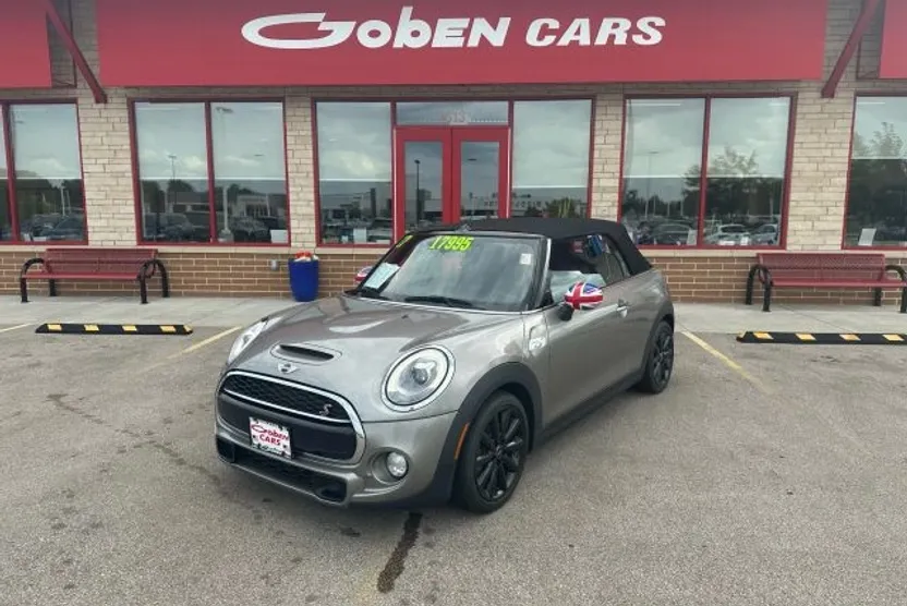 2017 Mini Cooper S Convertible photo 1