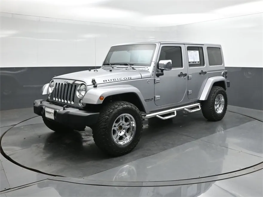 2014 Jeep Wrangler Unlimited Rubicon photo 1