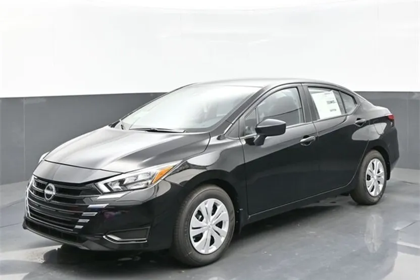 2025 Nissan Versa S photo 1