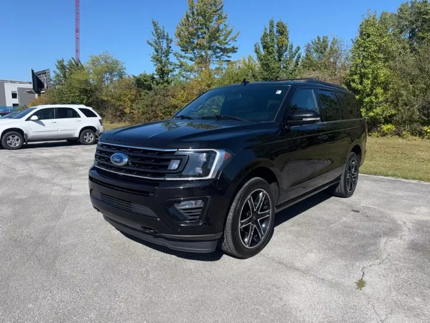 2021 Ford Expedition Limited photo 1