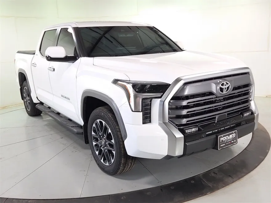 2025 Toyota Tundra Limited photo 1