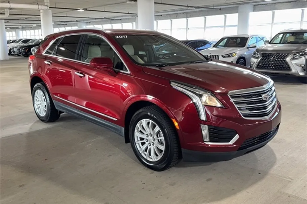 2017 Cadillac XT5 Base photo 1