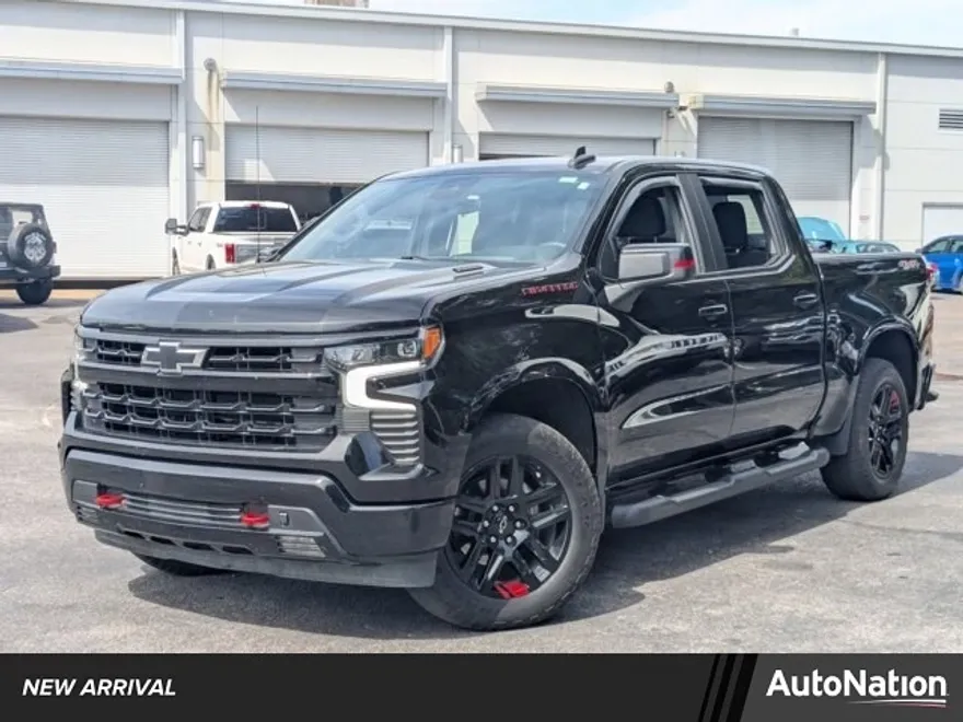 2023 Chevrolet Silverado 1500 RST photo 1