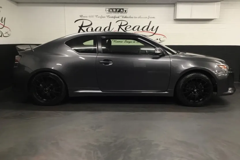 2015 Scion tC Base photo 1