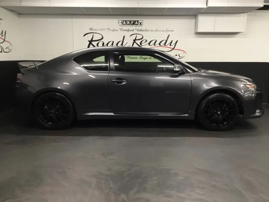 2015 Scion tC Base photo 1