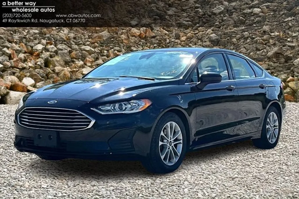 2020 Ford Fusion SE photo 1