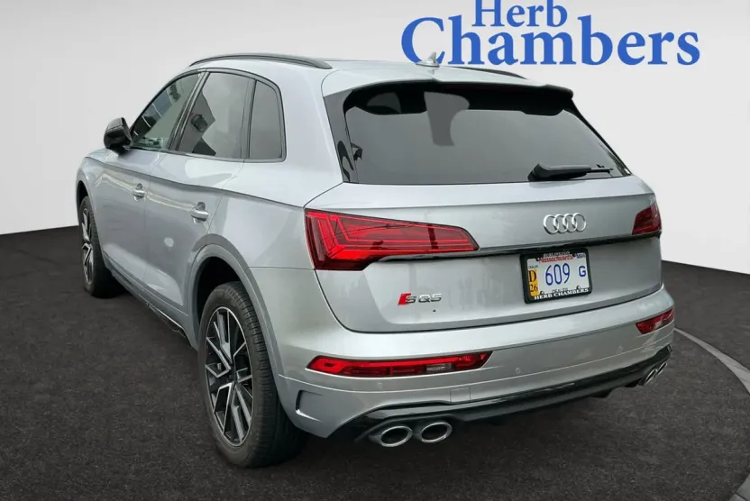 2024 Audi SQ5 Premium Plus photo 1
