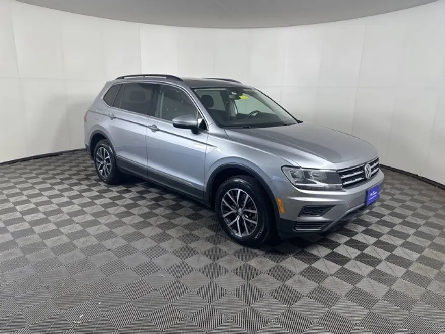 2020 Volkswagen Tiguan SE photo 1