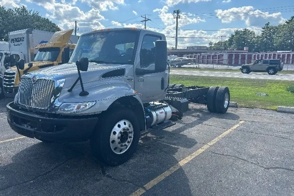 2022 International MV607 MV photo 1
