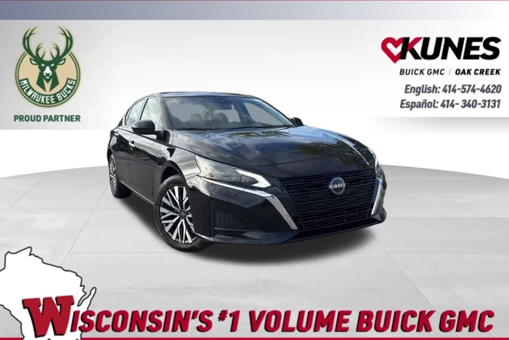 2024 Nissan Altima 2.5 SV photo 1