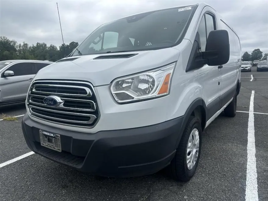 2019 Ford Transit Van photo 1