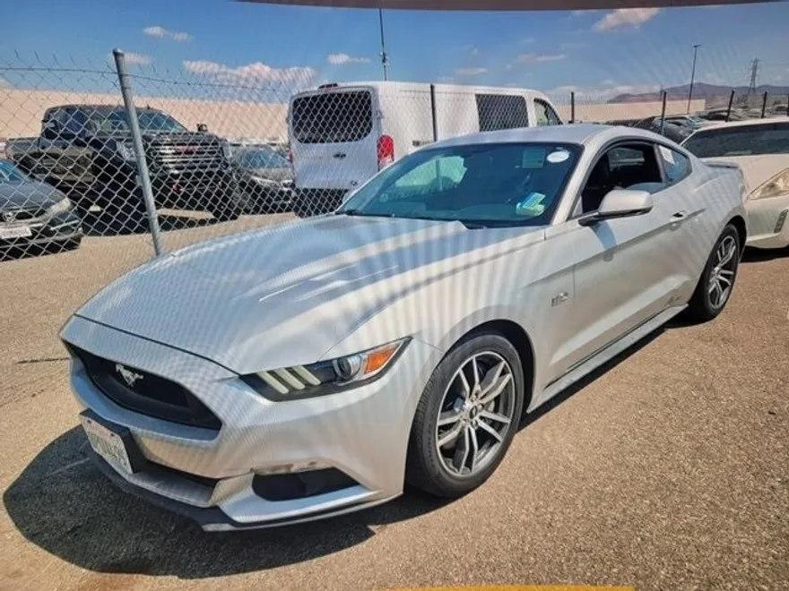 2015 Ford Mustang GT Premium photo 1