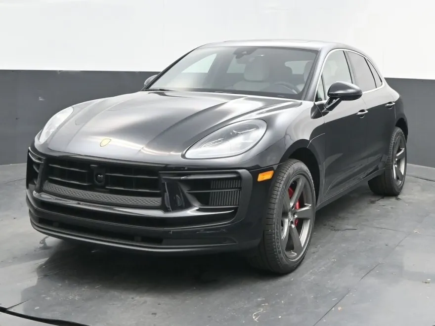 2025 Porsche Macan S photo 1