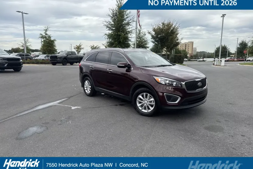 2017 Kia Sorento LX photo 1