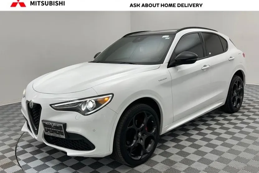 2022 Alfa Romeo Stelvio Ti Sport photo 1
