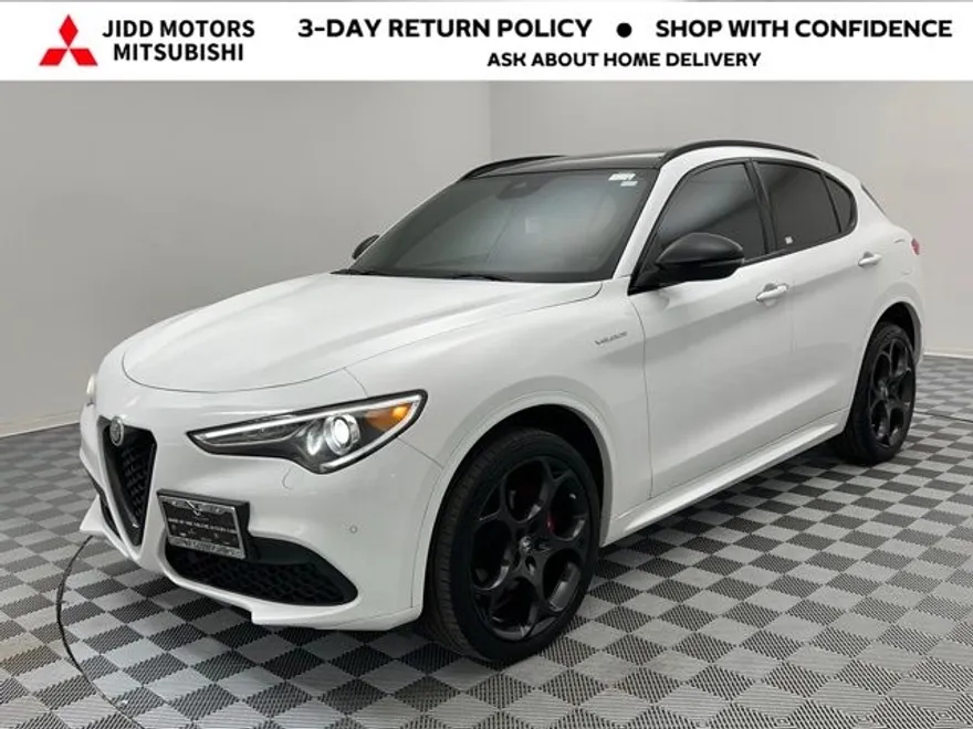2022 Alfa Romeo Stelvio Ti Sport photo 1
