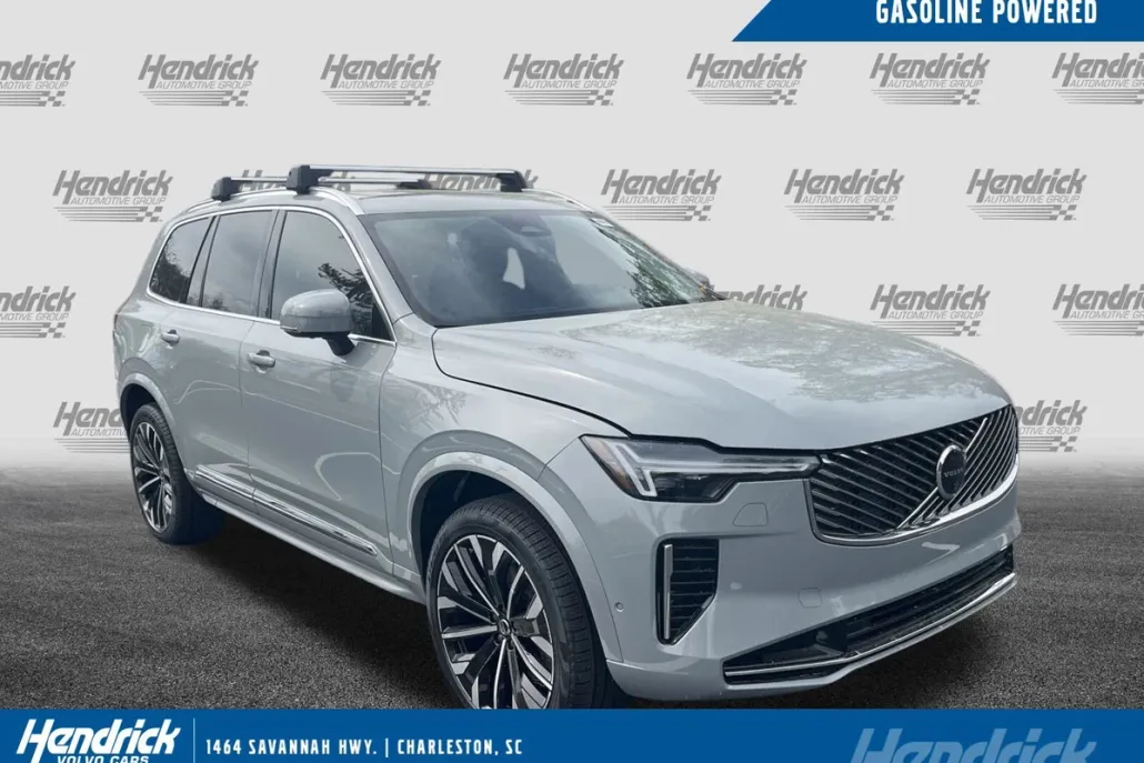 2025 Volvo XC90 Plus photo 1