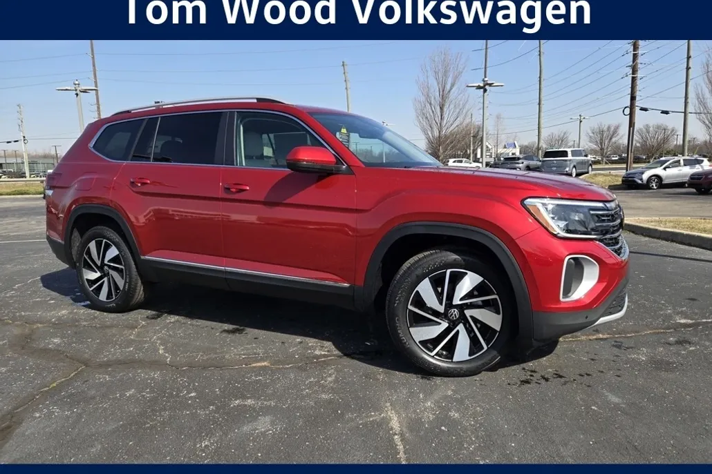 2025 Volkswagen Atlas SEL photo 1