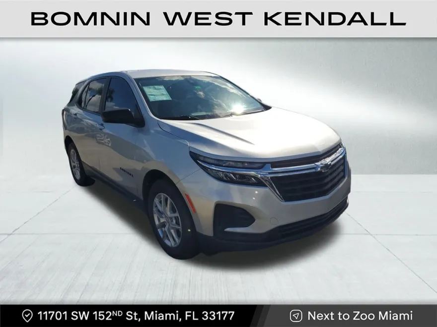 2022 Chevrolet Equinox LS photo 1