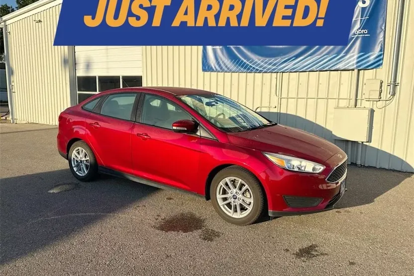 2016 Ford Focus SE photo 1