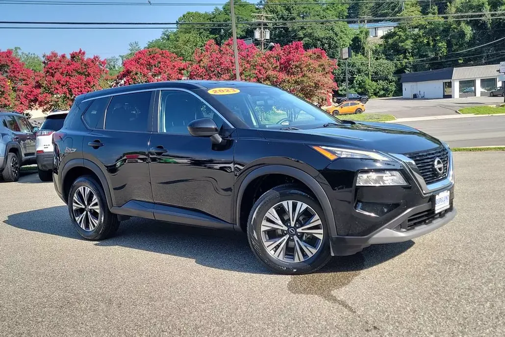 2023 Nissan Rogue SV photo 1