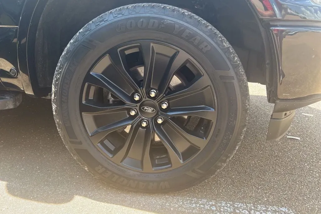 2020 Ford F-150 Lariat photo 1