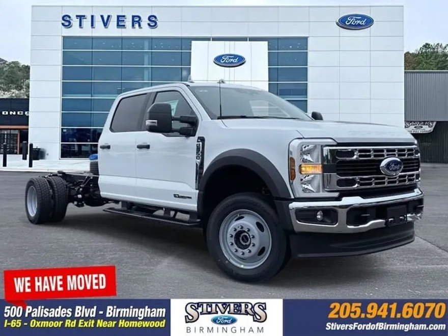 2025 Ford F-600 photo 1