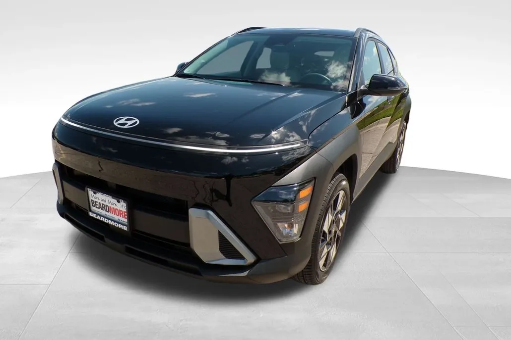 2025 Hyundai Kona SEL photo 1