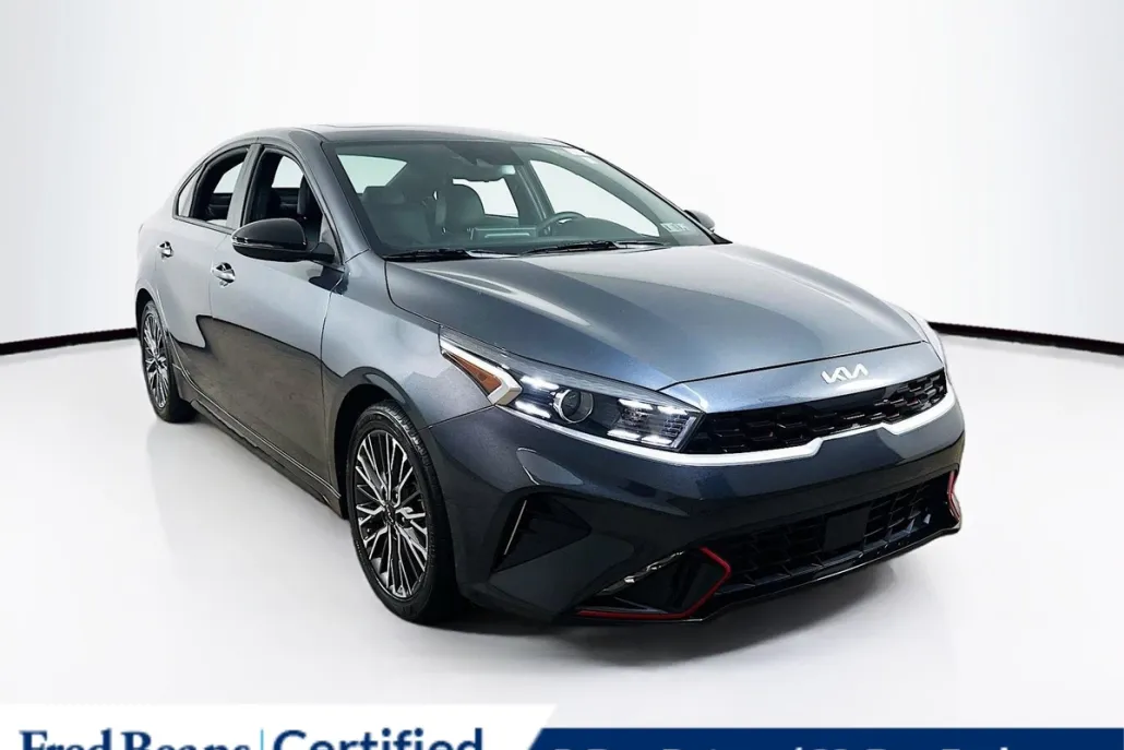 2023 Kia Forte GT-Line photo 1