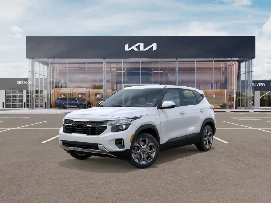 2026 Kia Seltos LX photo 1