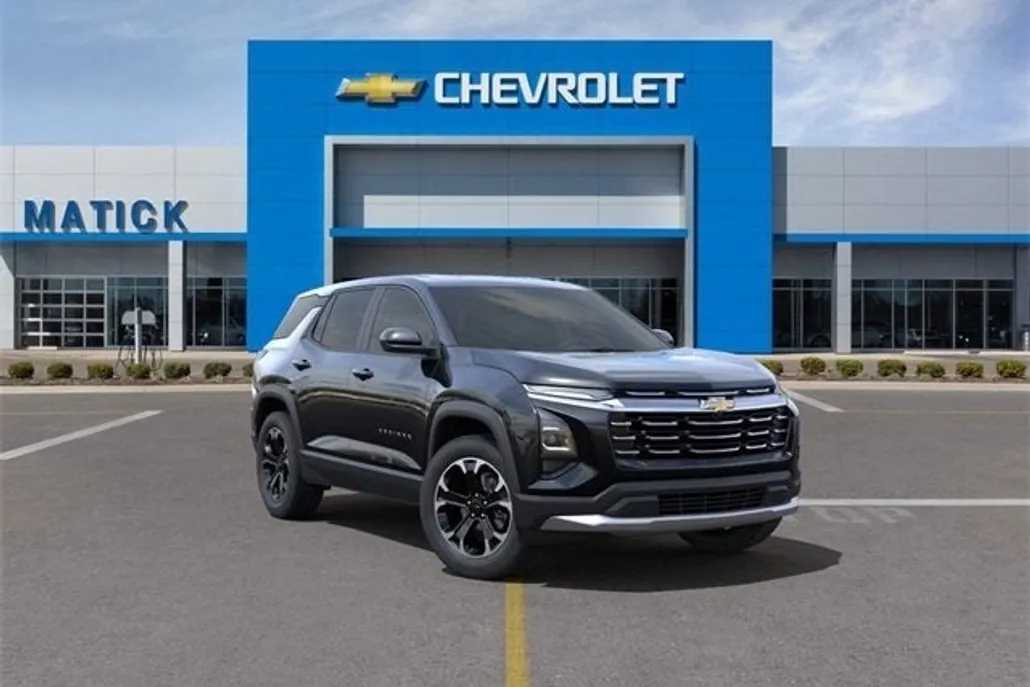 2026 Chevrolet Equinox LT photo 1