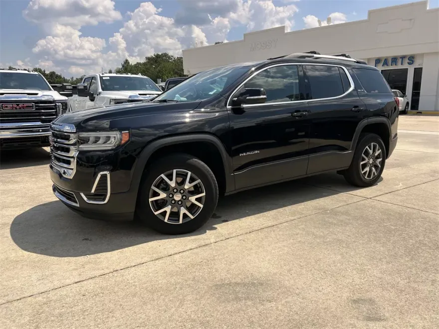 2023 Gmc Acadia SLE photo 1