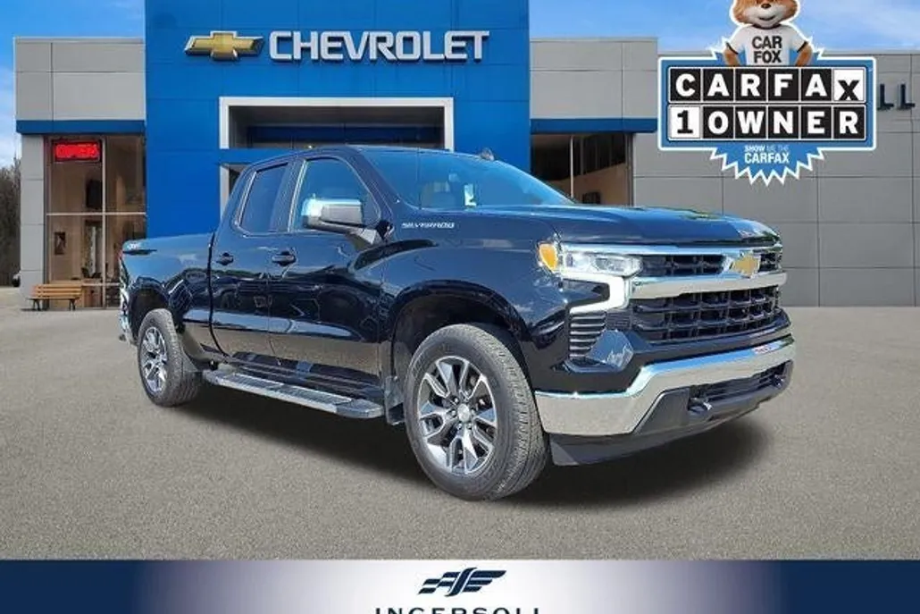 2022 Chevrolet Silverado 1500 LT photo 1