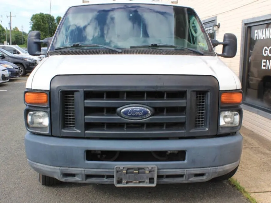 2012 Ford E-250 photo 1
