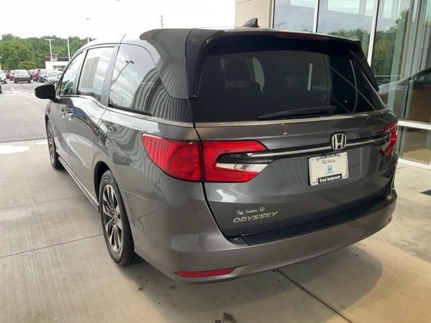 2024 Honda Odyssey EX-L photo 1