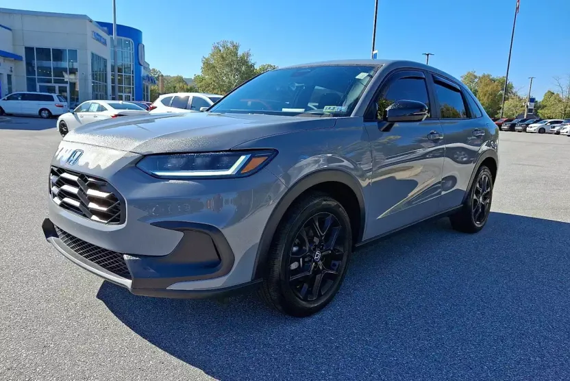 2025 Honda HR-V Sport photo 1