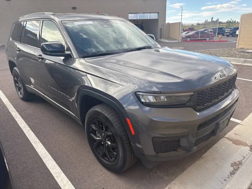 2024 Jeep Grand Cherokee Altitude photo 1