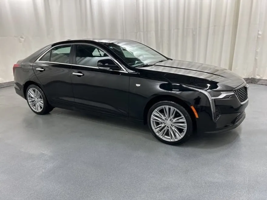 2025 Cadillac CT4 Premium Luxury photo 1