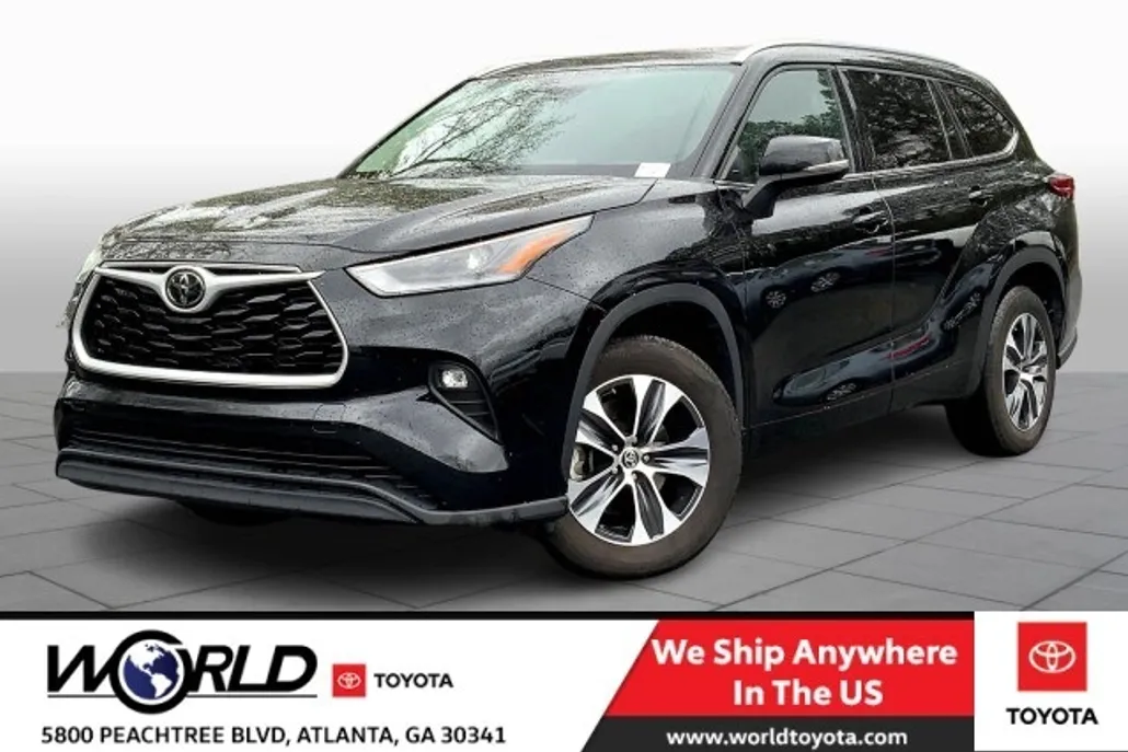 2021 Toyota Highlander XLE photo 1