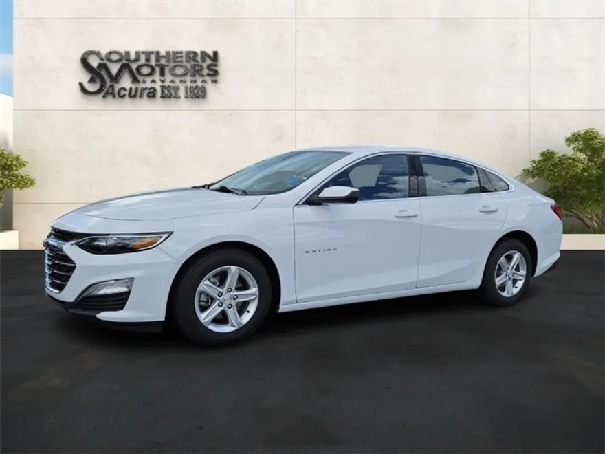 2024 Chevrolet Malibu LS photo 1