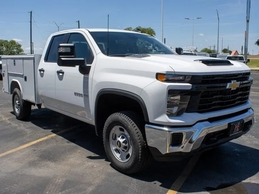2025 Chevrolet Silverado 2500HD photo 1