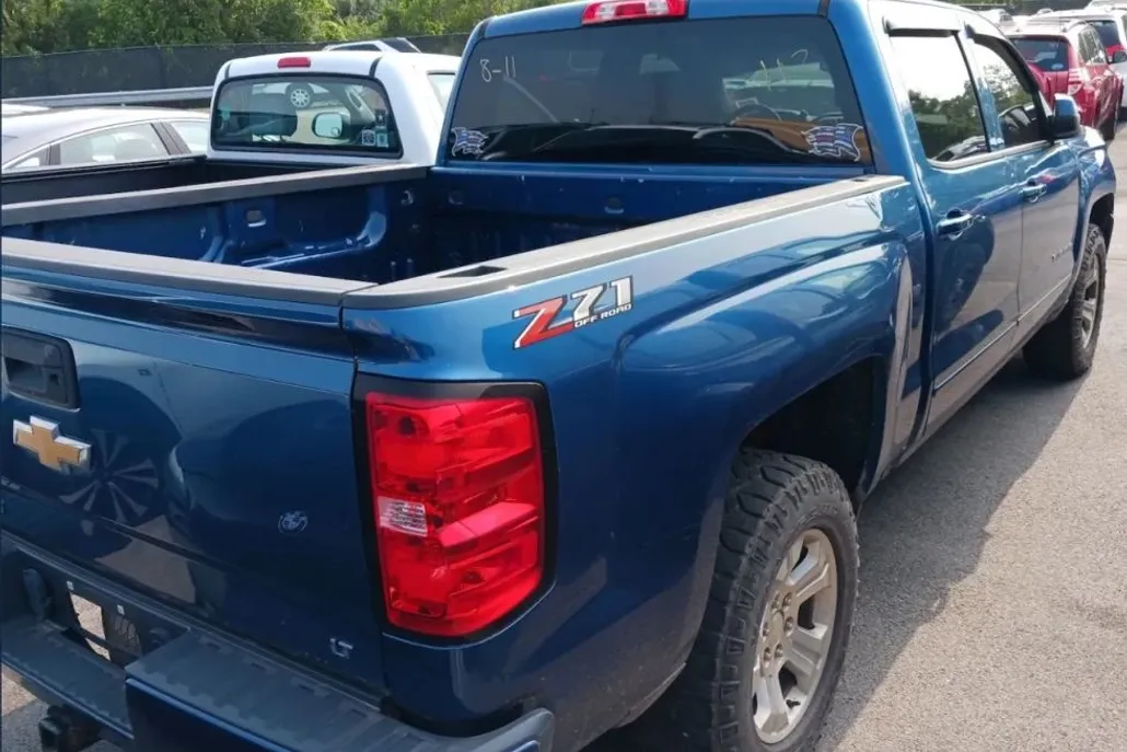 2018 Chevrolet Silverado 1500 Z71 LT photo 1