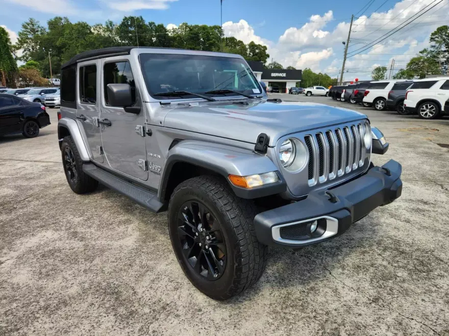 2018 Jeep Wrangler Unlimited Sahara photo 1