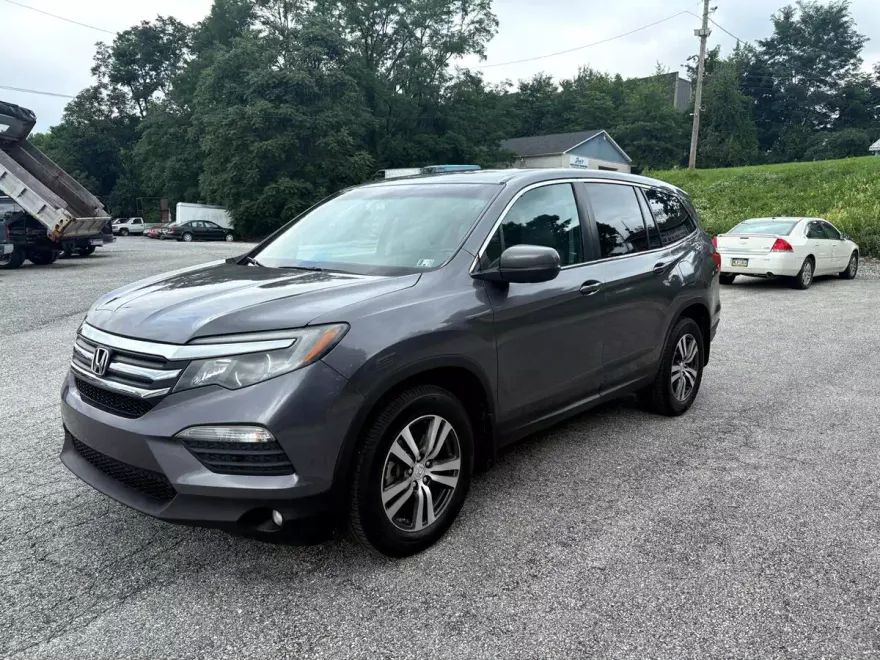2016 Honda Pilot EX-L photo 1