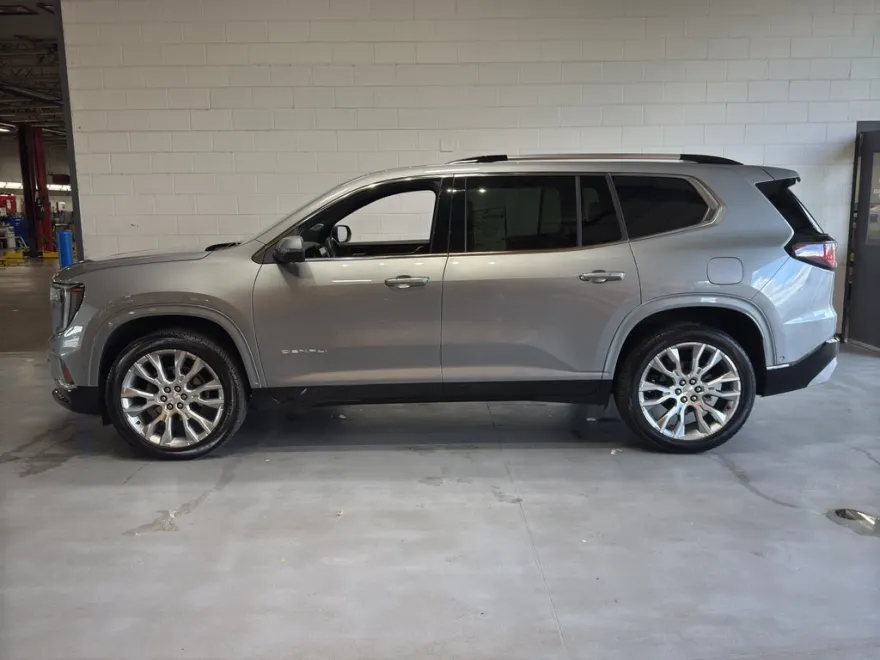 2024 Gmc Acadia Denali photo 1