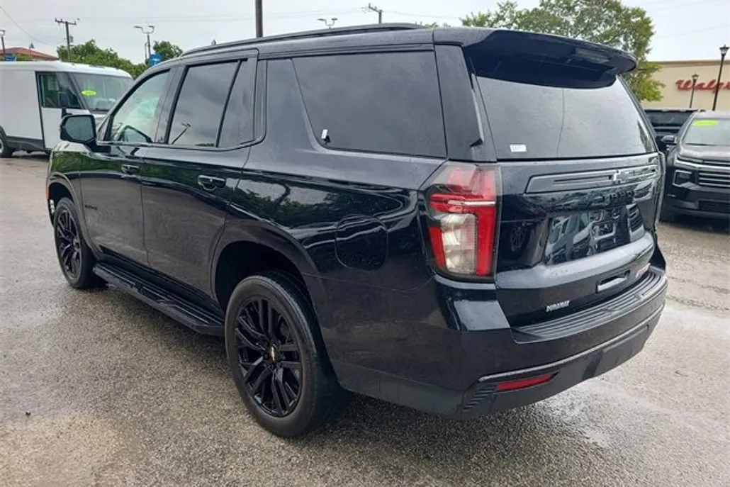 2023 Chevrolet Tahoe RST photo 1