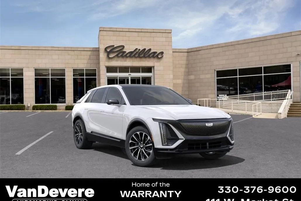 2025 Cadillac Lyriq Sport photo 1