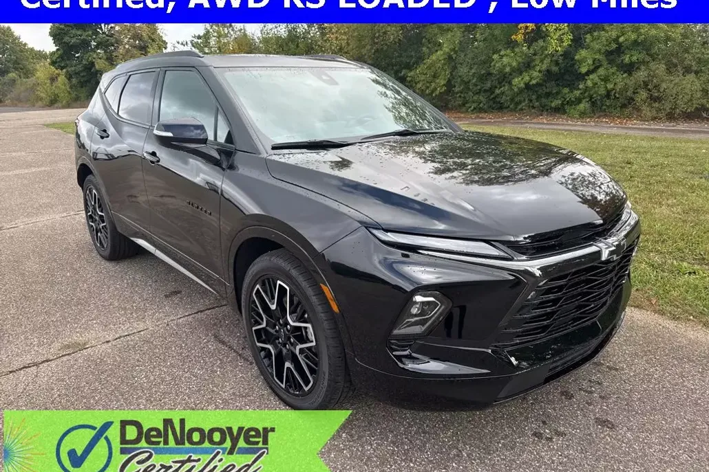 2023 Chevrolet Blazer RS photo 1