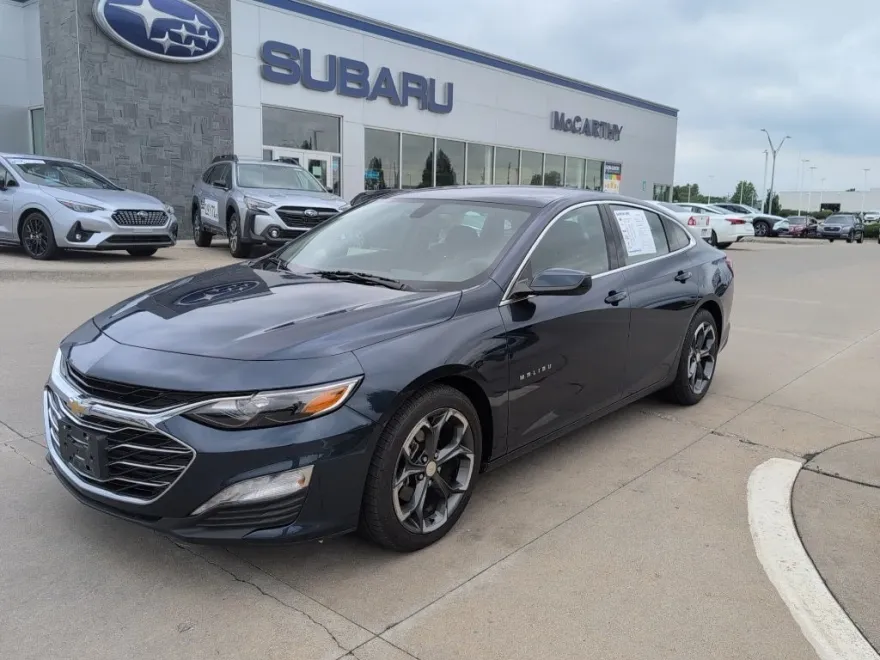 2022 Chevrolet Malibu 1LT photo 1